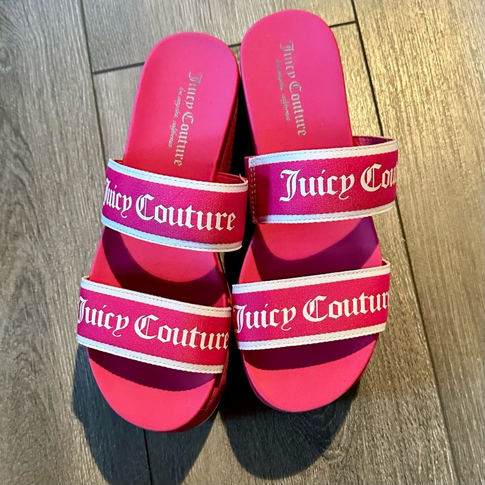 Juicy Couture bright pink platform 2 strap slides